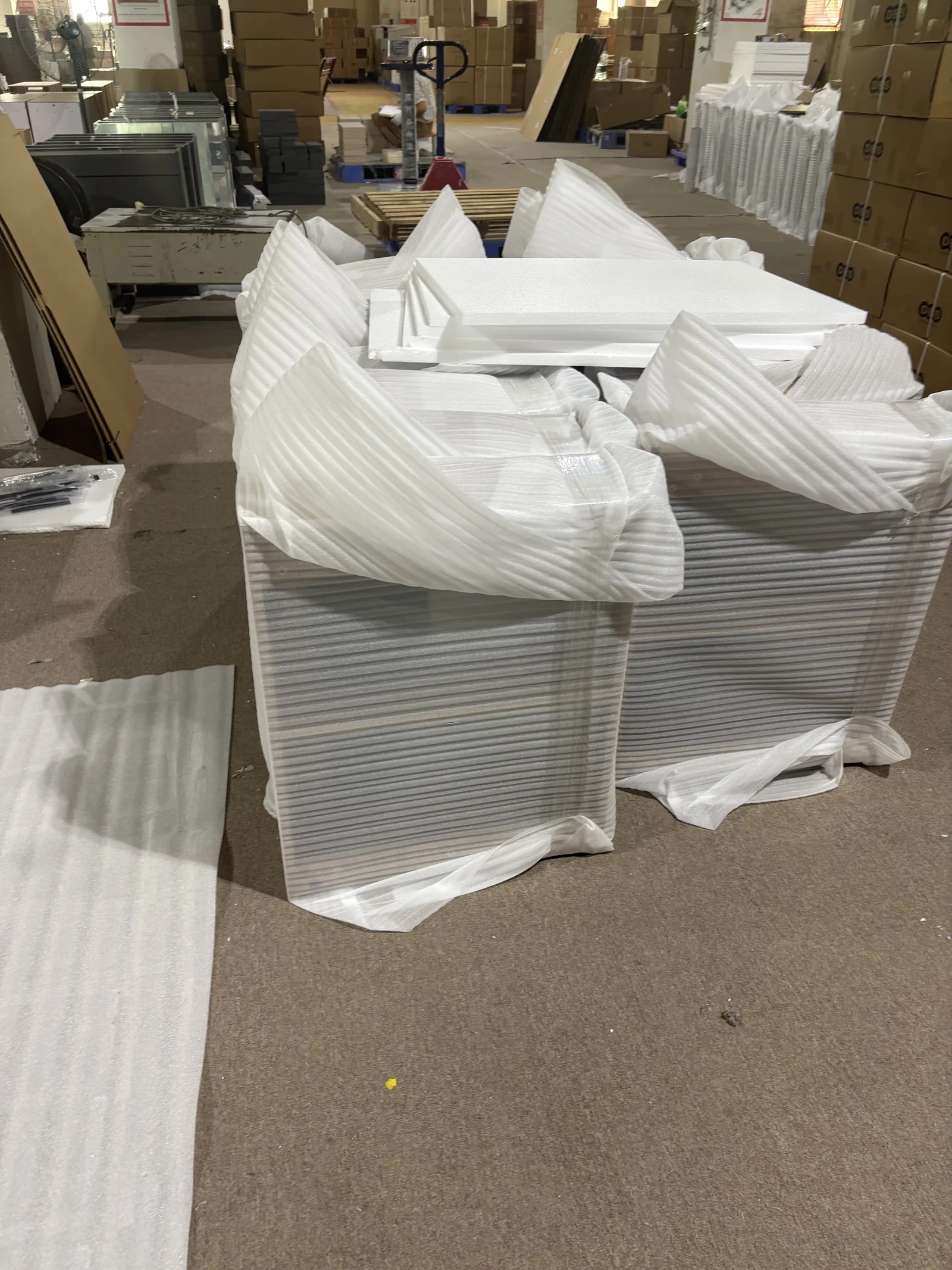 Packing process for protected bathroom vanity units